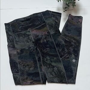 Lululemon Speed Up Tight Full On Luxtreme 28” Radiant Multi Size 2